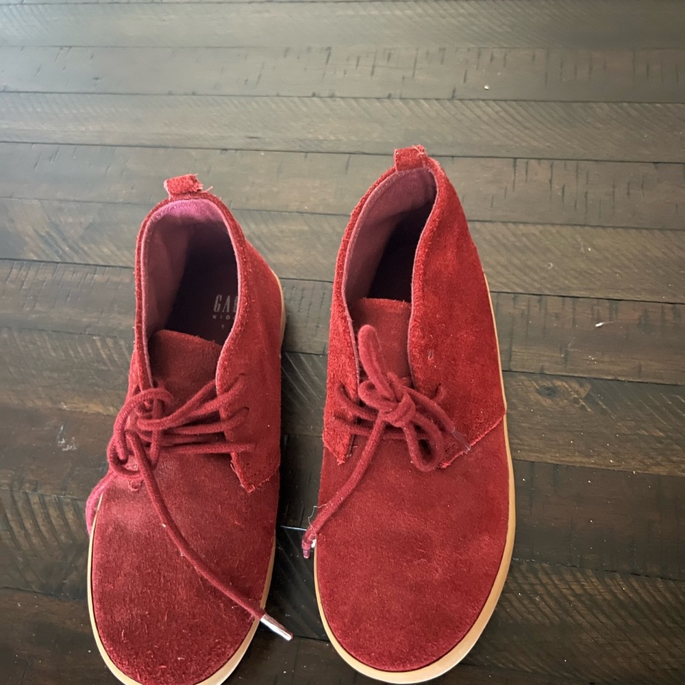 GAP Red Suede Boots Ankle-High Classic Design